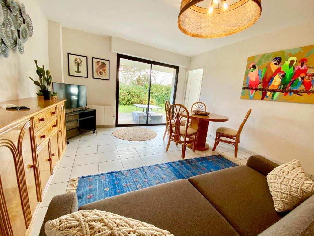 Les Alizes, Proche Marche Central Apartment รัวย็อง ภายนอก รูปภาพ